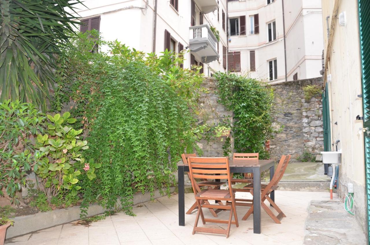 La Finestra Di Fronte Apartment La Spezia Luaran gambar
